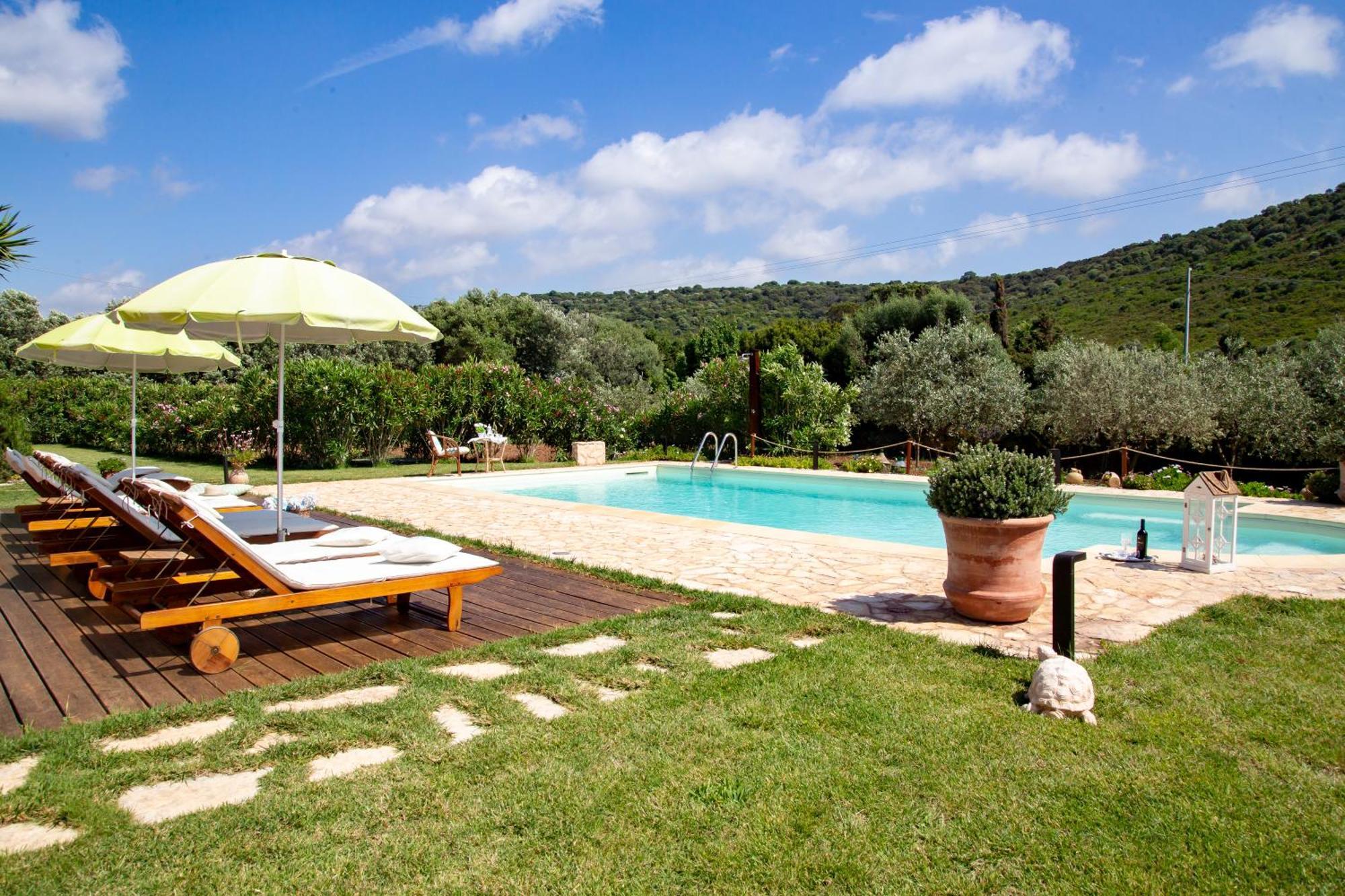 Villa Saige , Piscina Con Idromassaggio Алгеро Екстериор снимка