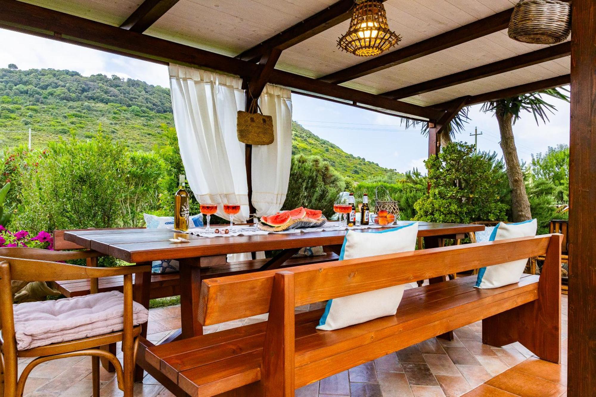Villa Saige , Piscina Con Idromassaggio Алгеро Екстериор снимка